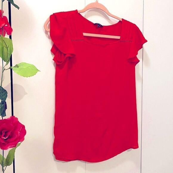 🌷 RW & CO 🌷 Beautiful Cherry Red Ruffle  Frills Short Sleeve Top - Picture 2 of 6